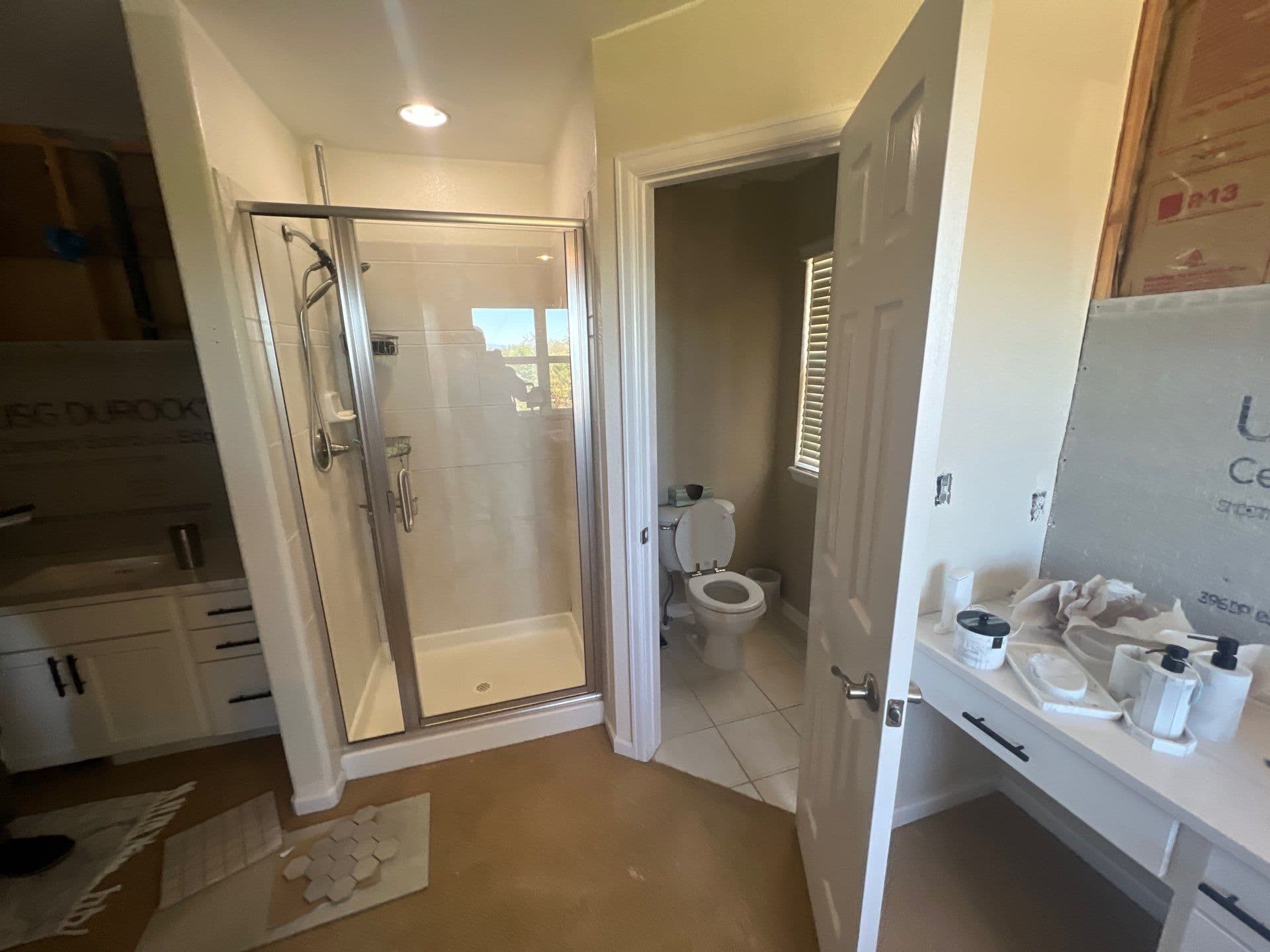 Gallery photos for Stunning Bathroom Transformation: Image #9