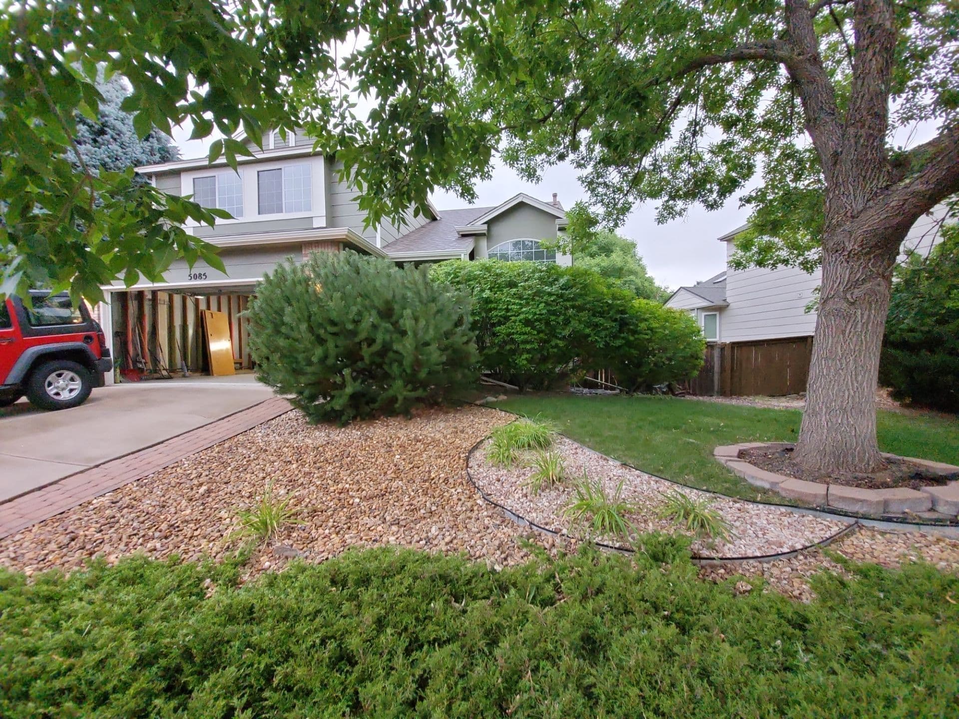 Gallery photos for Transformative Front Yard Landscaping: Image #9