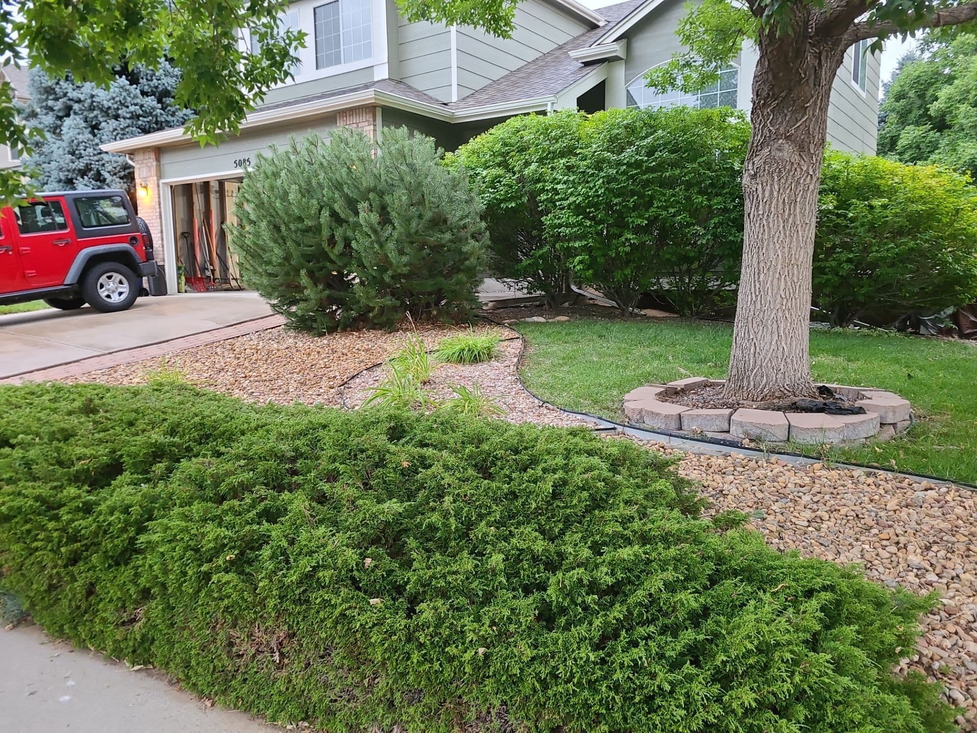 Gallery photos for Transformative Front Yard Landscaping: Image #12