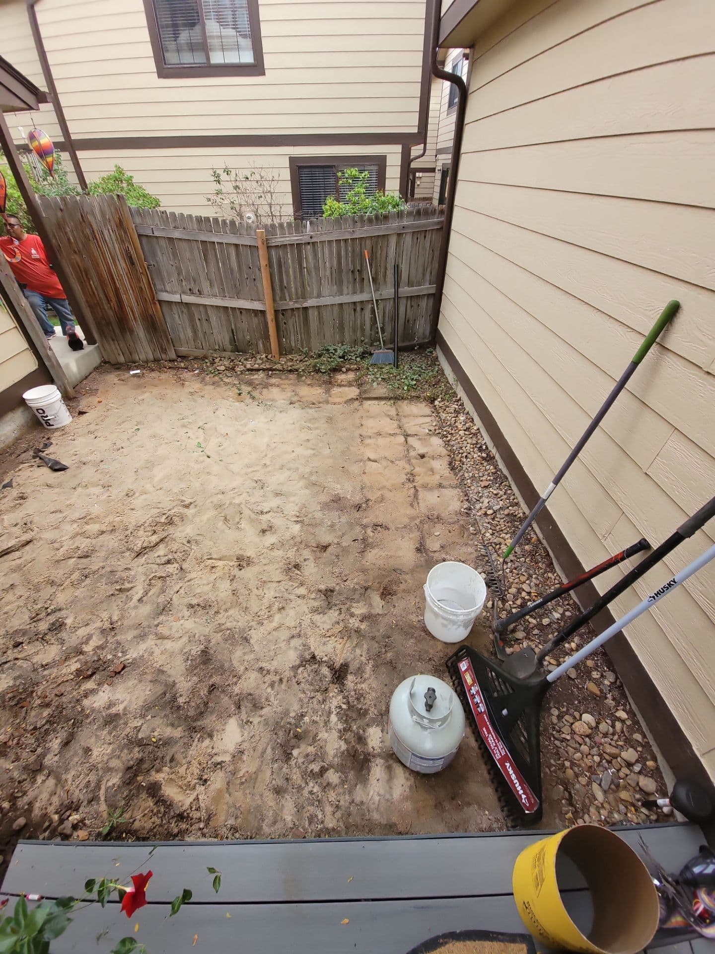 Gallery photos for Transforming Small Backyard Spaces With Vibrant Landscaping: Image #1