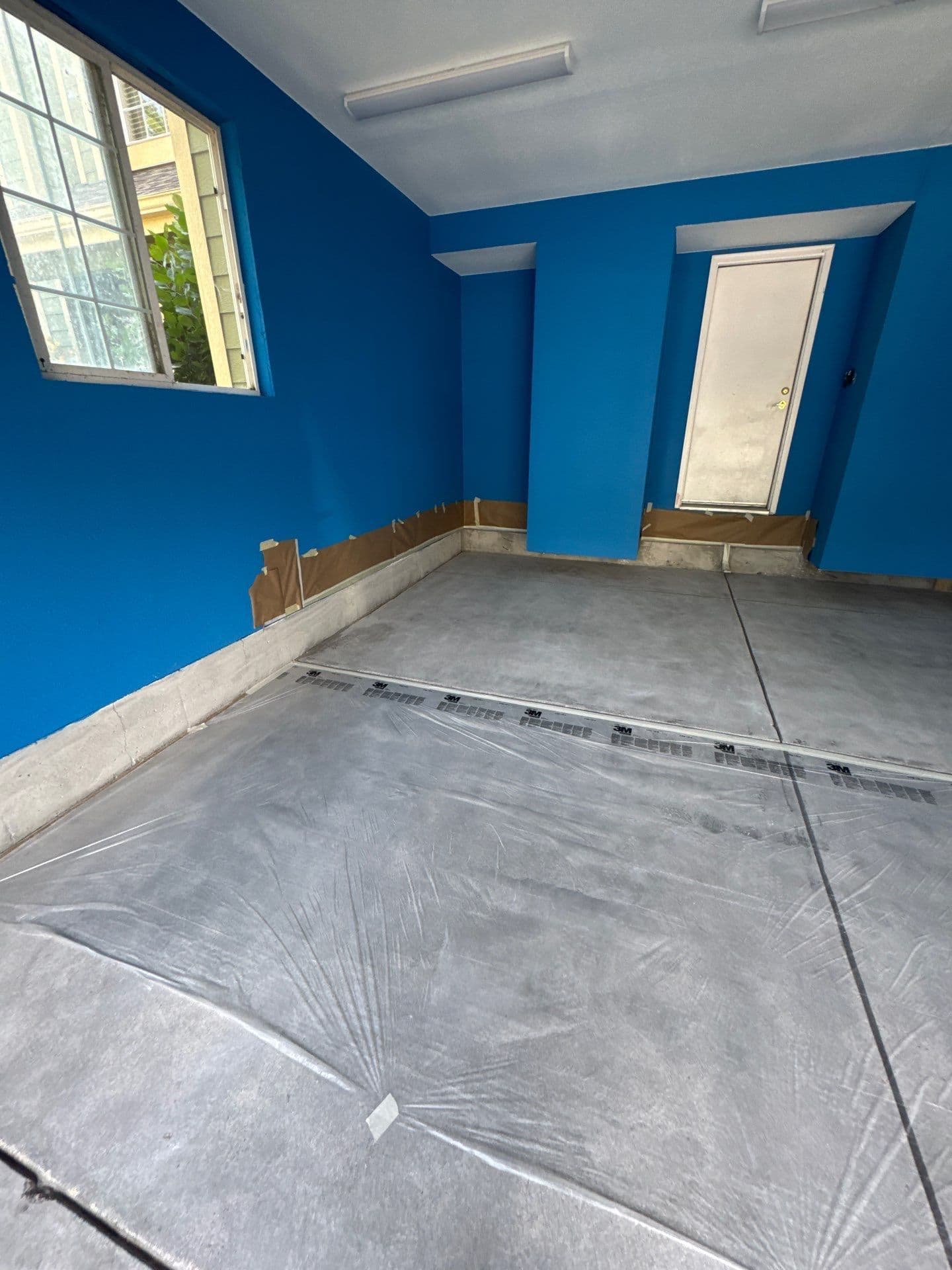 Gallery photos for Stunning Garage Transformation with Epoxy Flooring: Image #6