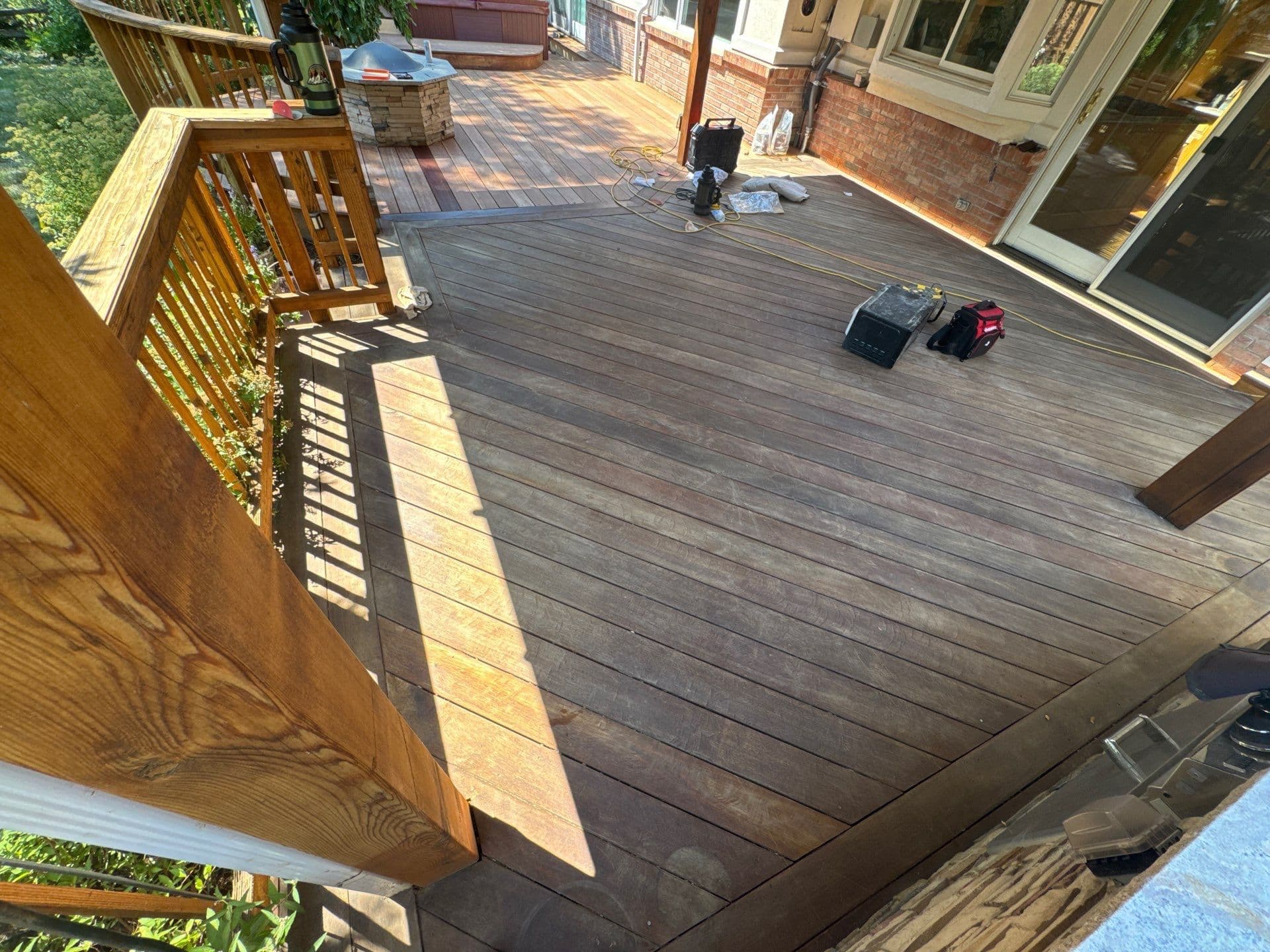 Gallery photos for Elegant Deck and Fence Transformation: Image #11