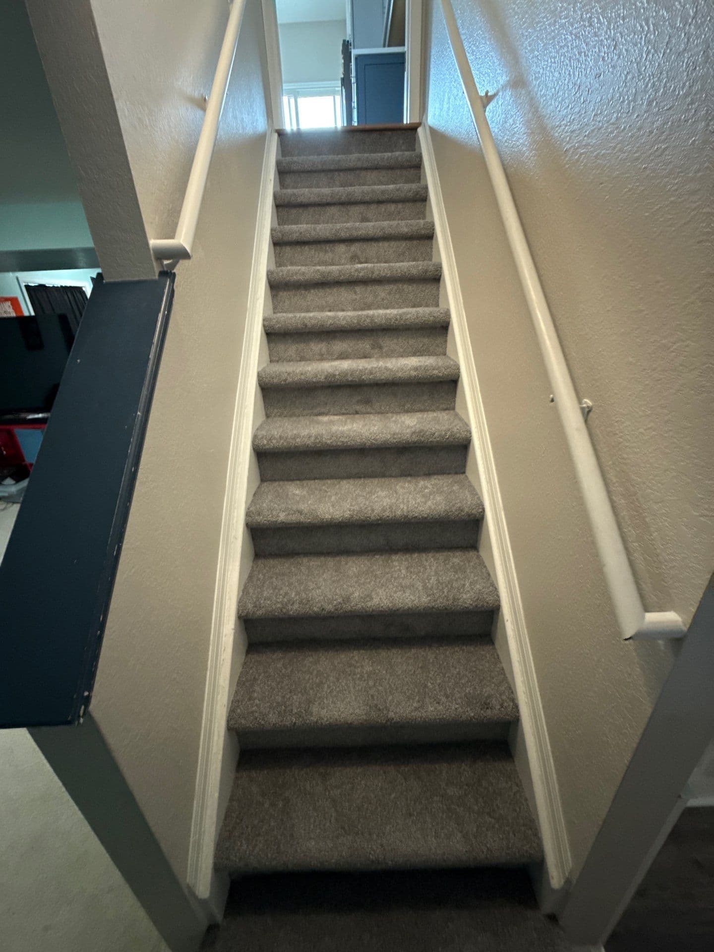 Gallery photos for Berber Carpet Installation on Two Sets of Stairs: Image #2