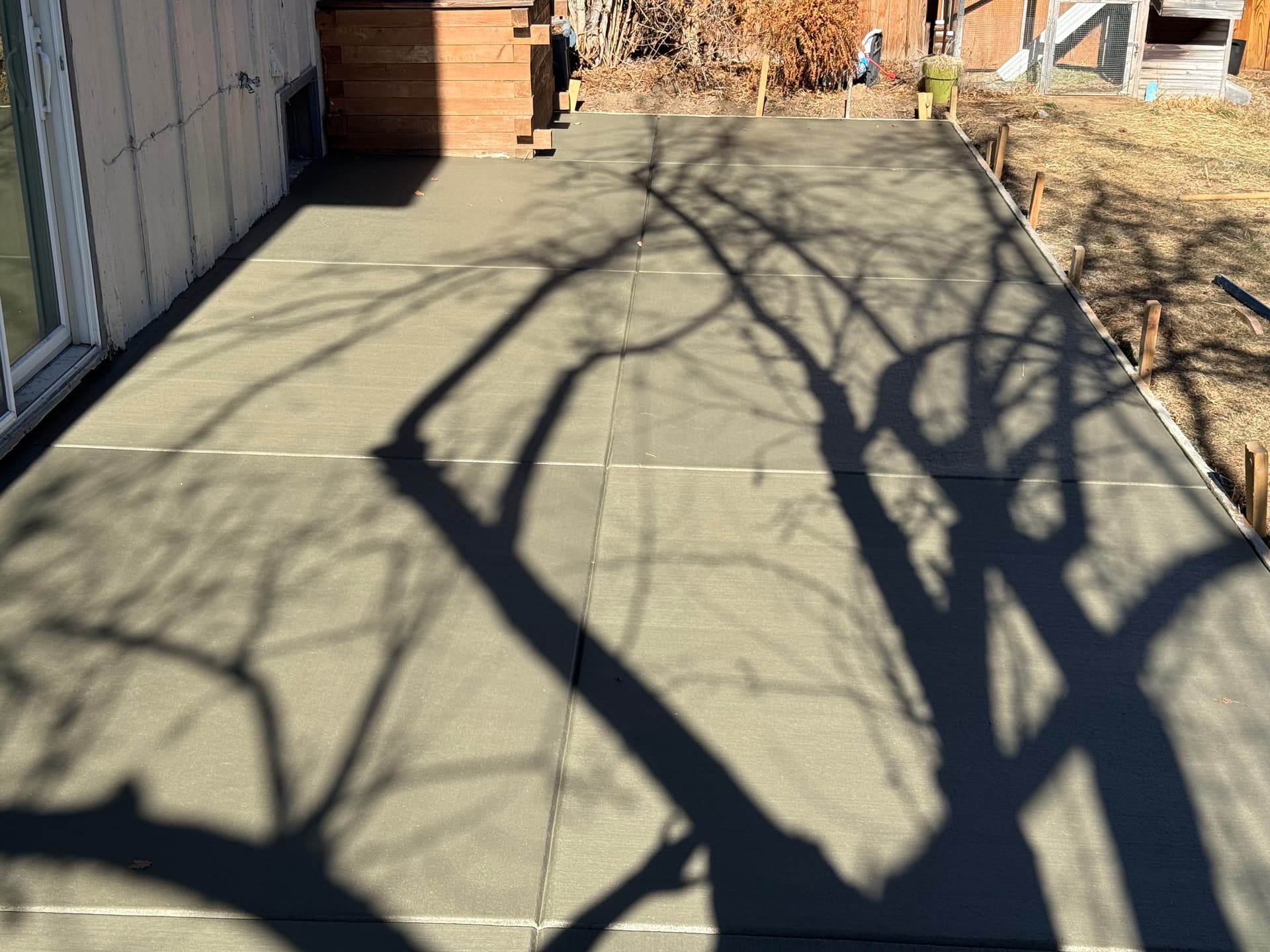 Gallery photos for Transforming Backyards with Beautiful Concrete Patios: Image #3