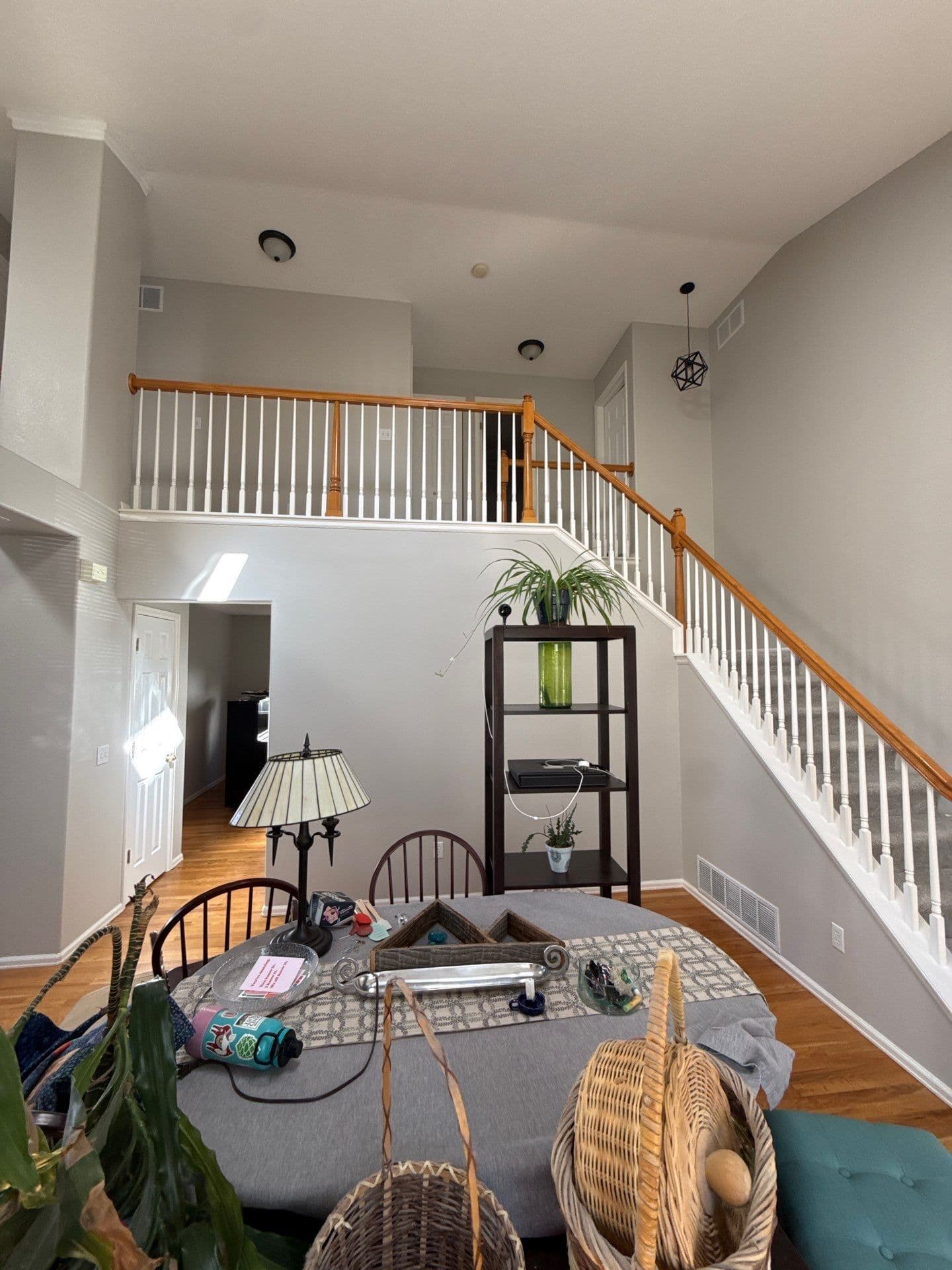 Gallery photos for Interior Update for a Welcoming Home: Image #4