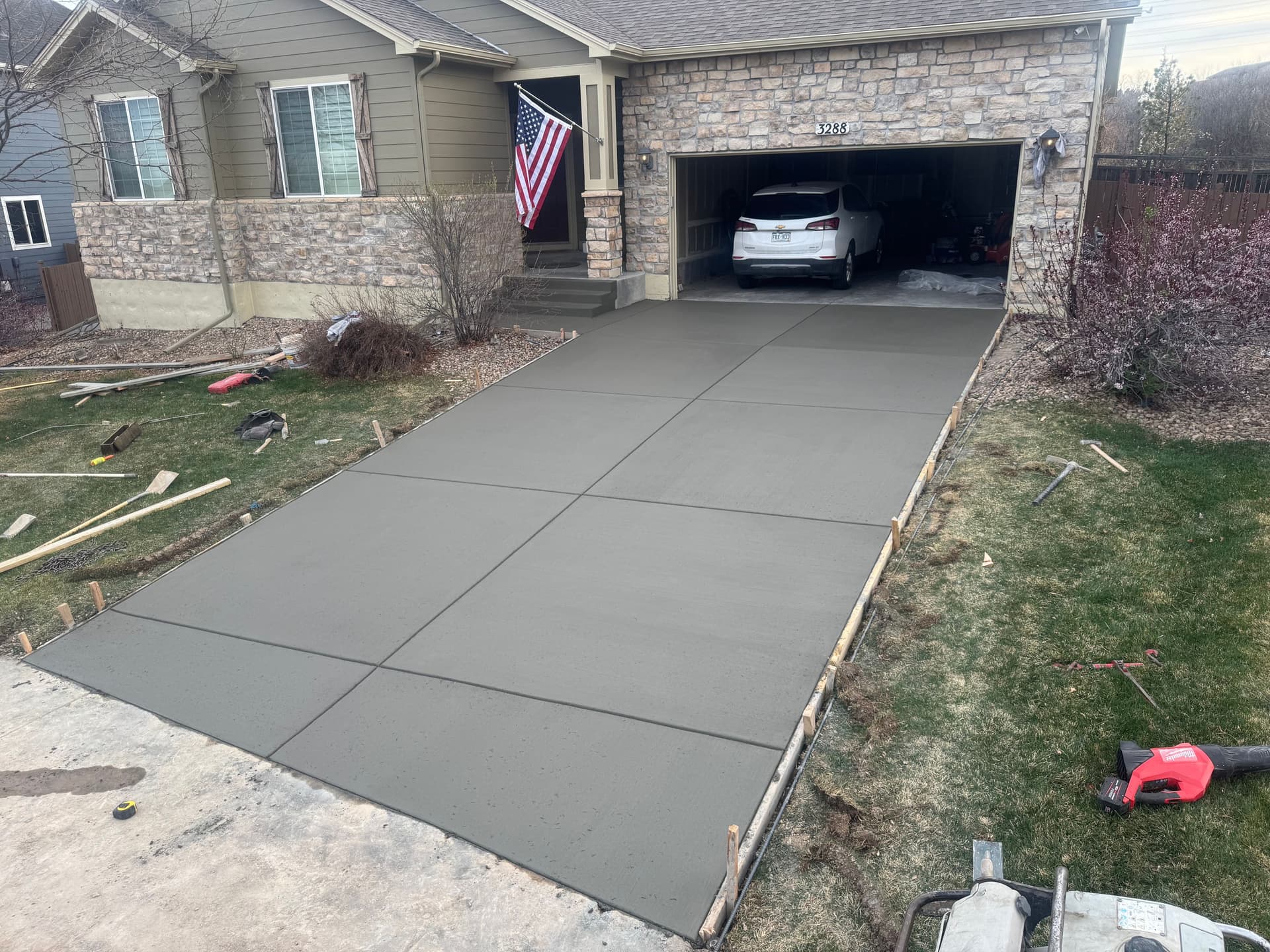 Gallery photos for Cracked Driveway Demolished and Replaced With Fresh Concrete: Image #2