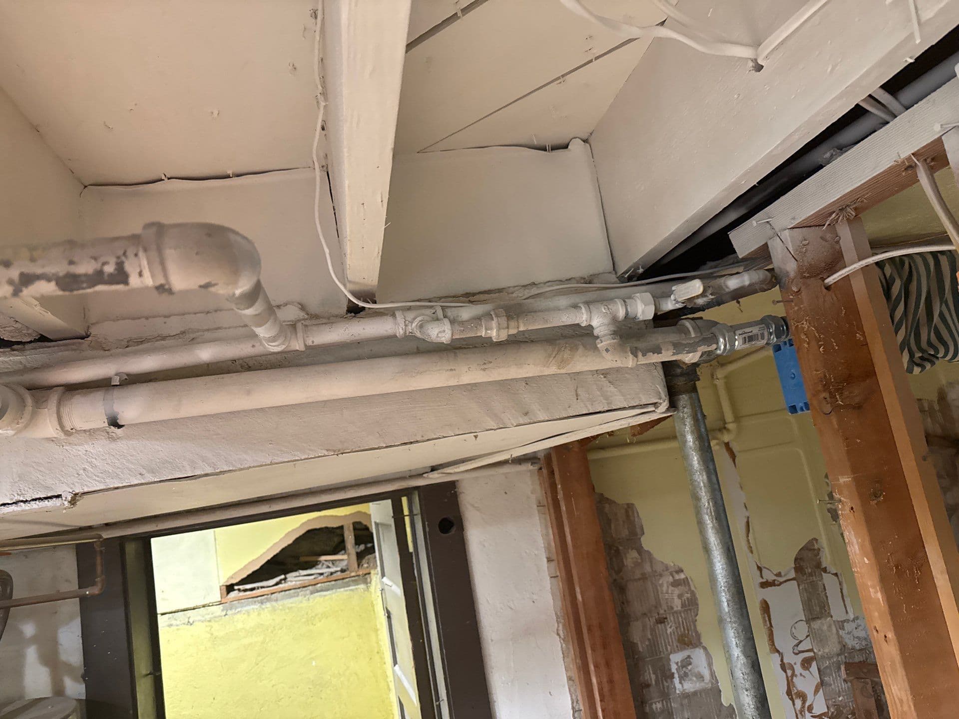Gallery photos for Galvanized Water Line Replacement with New Copper Piping: Image #4